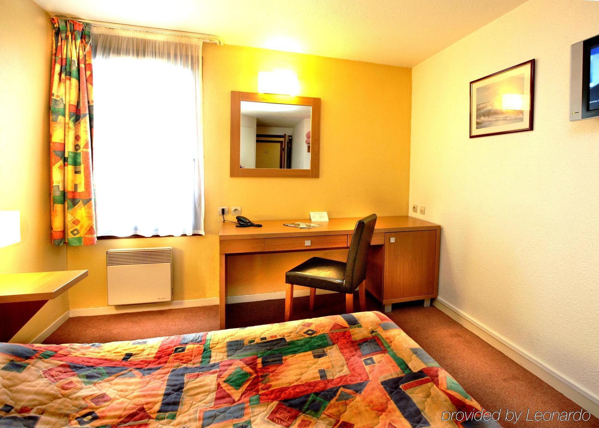 Brit Hotel L'Eclipse Nancy Heillecourt ภายนอก รูปภาพ